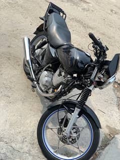 suzuki 150 SE model 2020 ka last hai