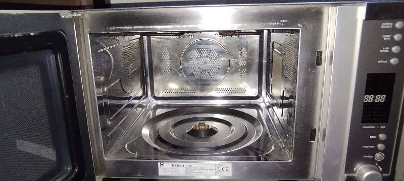 Electrolux microwave oven 3