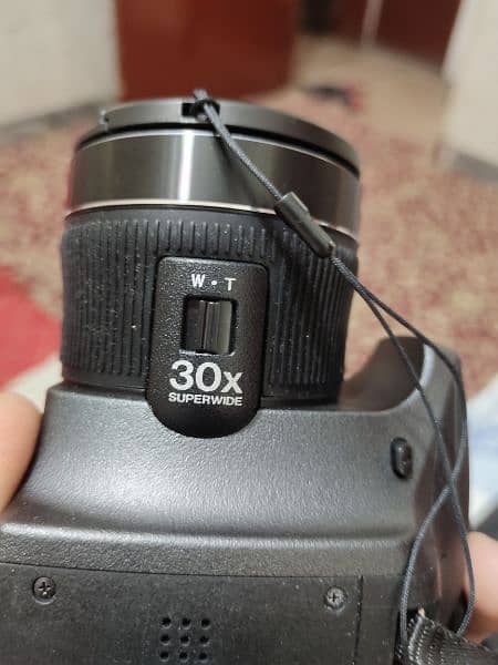 Fujifilm Finepix SL310 0