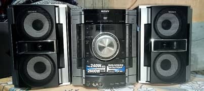 sony hifi sound system 2600 watts. . . . box pack never used brand new