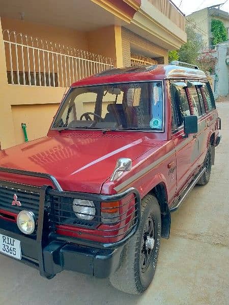 Mitsubishi Pajero 1985 0