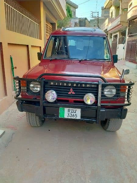 Mitsubishi Pajero 1985 12