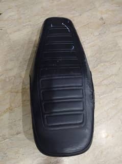 Honda 125 seat