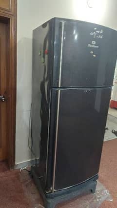 I want to sale dawlance refrigerator full size