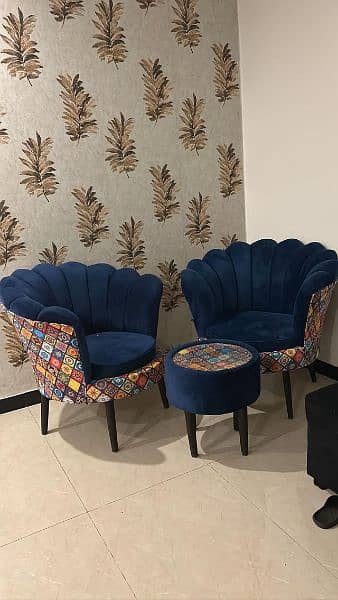 coffee chaira and 2 seater sets 0