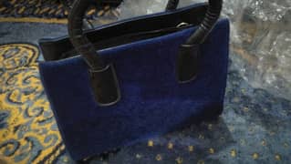 handbag in very low price. . price can be negotiate. inbox only