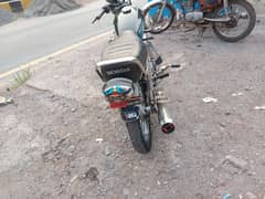 Honda 125 2011 model