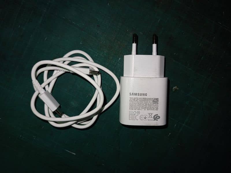 orignal charger Samsung A72 0