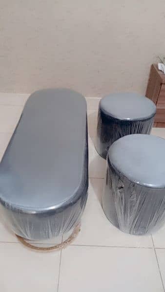 setee with stools 3