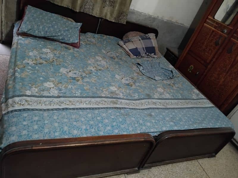 wooden bed 2