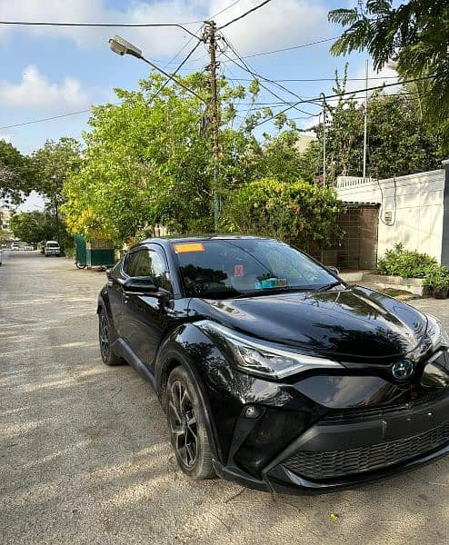 Toyota C-HR G led new shape 6