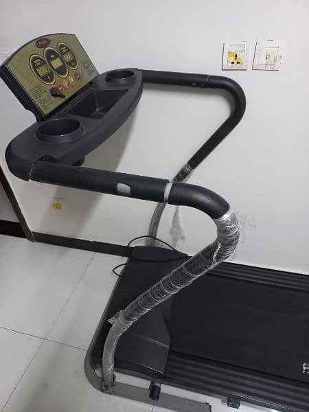 Treadmill for sale 2hp - 120kg 5