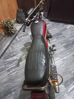 Honda CD70 2012model