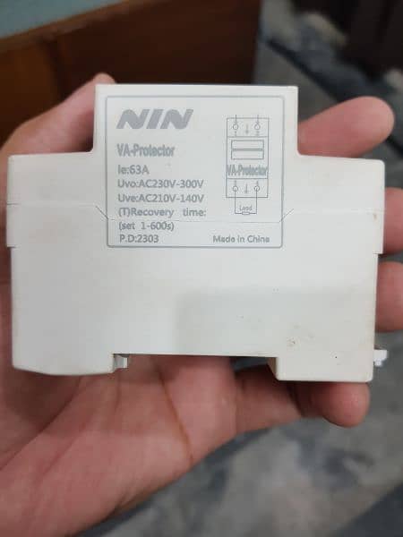 NIN voltage protector 2 in 1 5