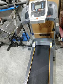 EURO FITNESS TREADMILL, MADE BY USA, 6 MONTHS WARRANTEE 0333*711*9531