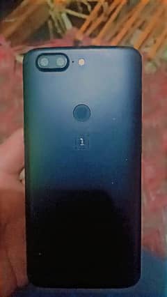 oneplus 5t 0309 4177772 urgent sale