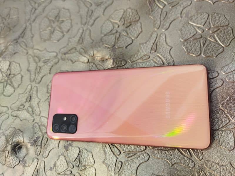 Samsung A51 5