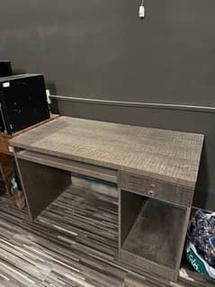 computer table 3 by 2 fit