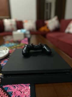 PS5 slim with original controller