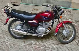 Suzuki GS 150 for sale NEW condition