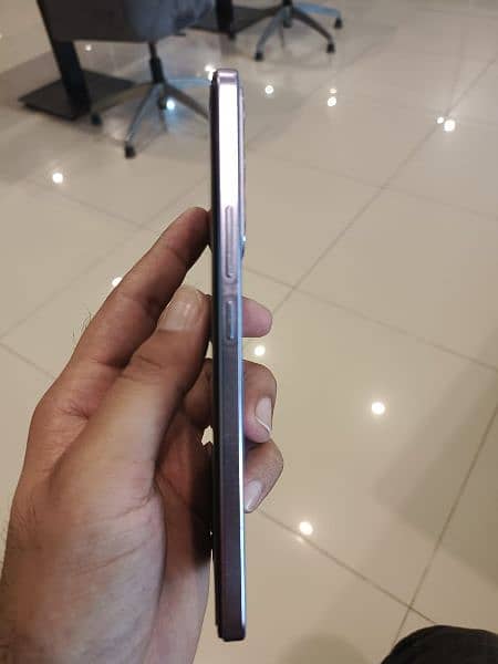 Vivo v27e mobile for sale complete box(8gb-256gb) 4