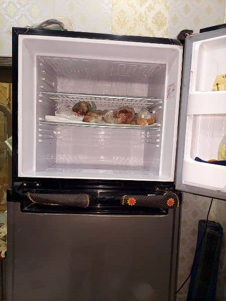 Orient Direct Cool Jumbo Size refrigerator. 2