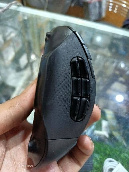 Logitech G604 gaming mouse 4