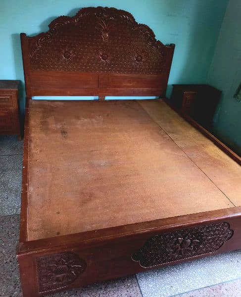 Sheesham wood bed with mattress 6