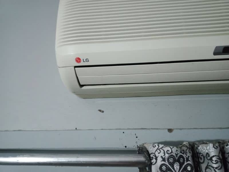 LG air condition urgent sale 0