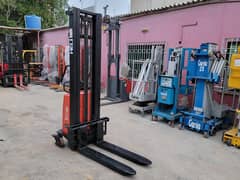 HELI 1.5 Ton Semi Electric Stacker Lifter forklift for Sale in Karachi