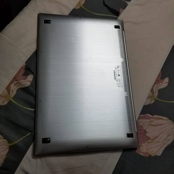 Asus UX31E, core i-7 Junk laptop 1