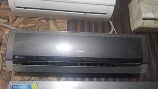 GREE 1.5 TON DC INVERTER HEAT AND COOL GENUINE