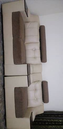 6 seater sofa available in excellent condition 0