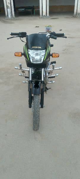 HONDA DELUXE MODEL 2016 REGESTERD 2017 13