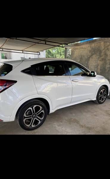 Honda Vezel 2015 1