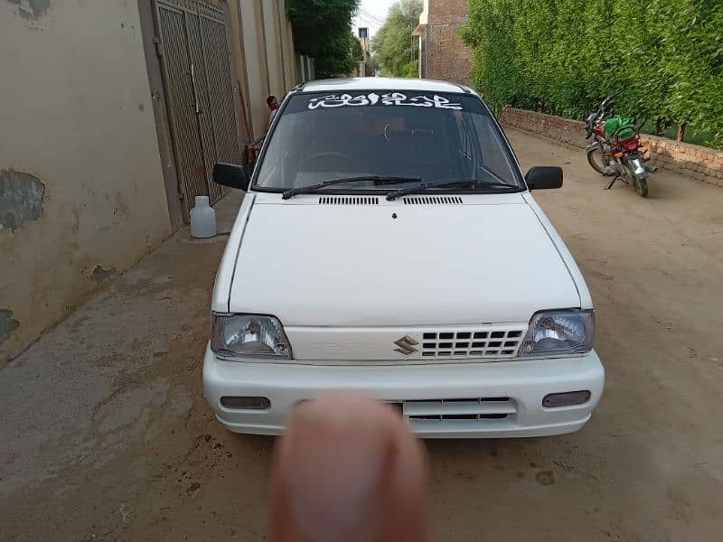 suzuki mehran avaliable for sale . good condition car. 11