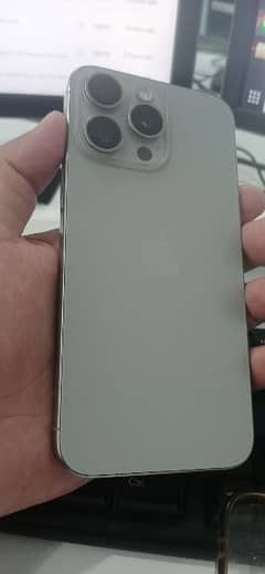 iPhone 15 Pro Max 256gb natural titanium