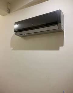 Gree 1.5 ton Inverter AC HEAT AND COOL