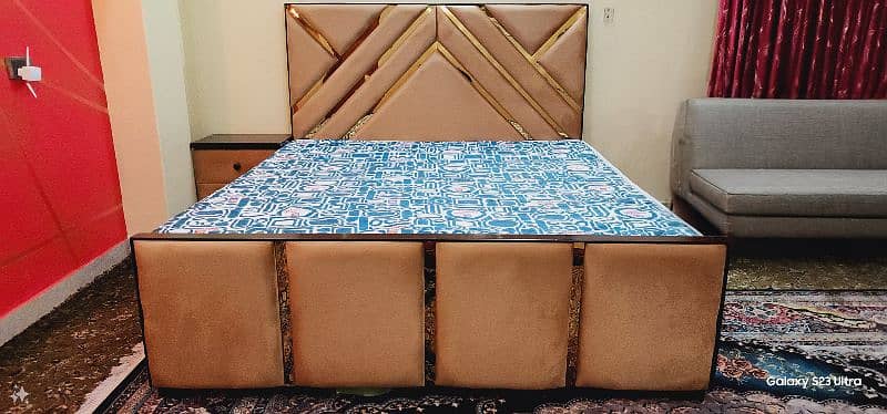 BRAND NEW KING SIZE DOUBLE BED 1