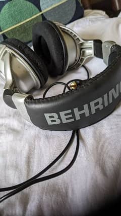 Beringer HPS 3000 Studio Headphones