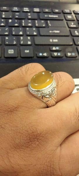 Natural Yamni Zard Aqeeq Sharf e Shams Stone Irani Ring 1