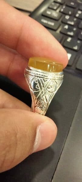 Natural Yamni Zard Aqeeq Sharf e Shams Stone Irani Ring 5