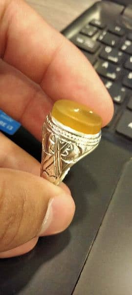 Natural Yamni Zard Aqeeq Sharf e Shams Stone Irani Ring 7