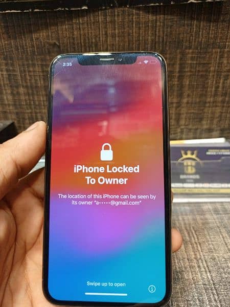 iphone x s 512 iCloud locked 4