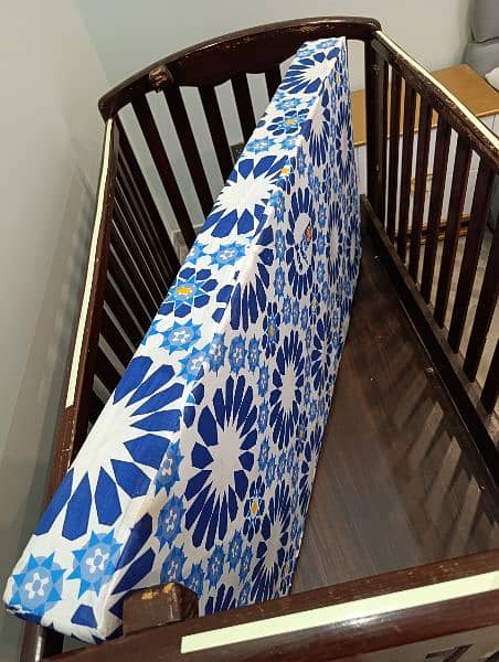 kids Baby Cot with New Mattress 8