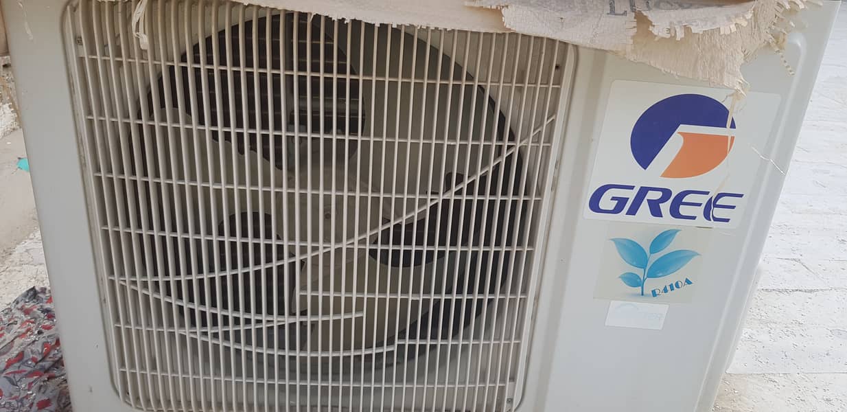 gree 1ton inverter orignal condition 3