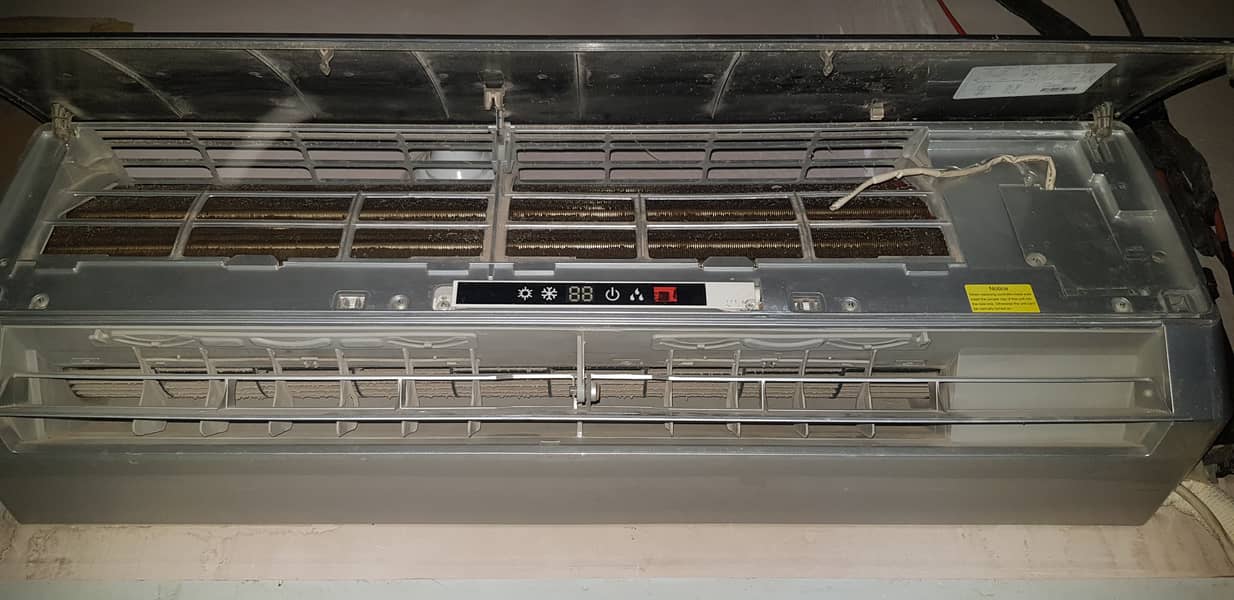 gree 1ton inverter orignal condition 7