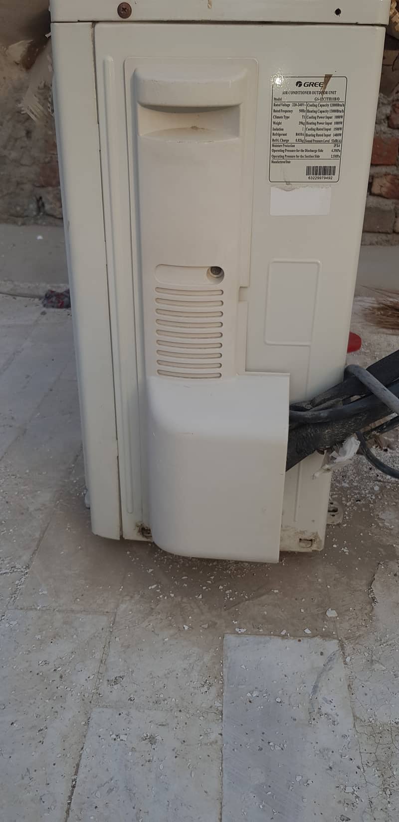 gree 1ton inverter orignal condition 8