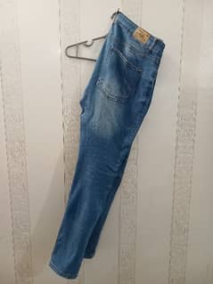 2 Break out Carrot fit jeans for sale