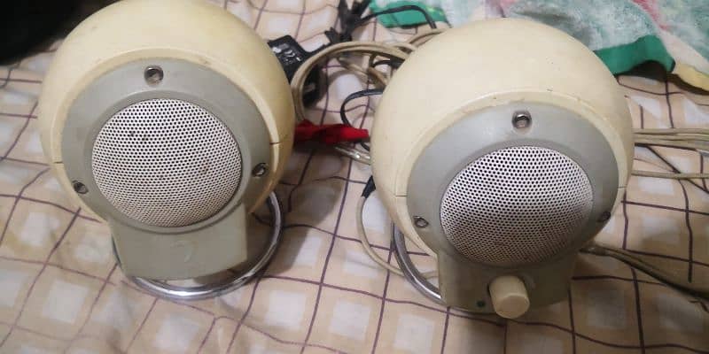 Speakers Diamond brand woofer sound 1